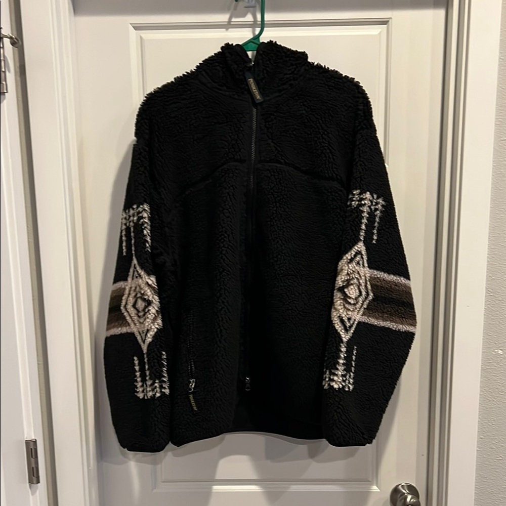 Black Fleece Jacket with Geometric Pattern Pendleton